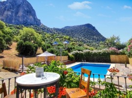 Vue sur les environs du Cortijo depuis la terrasse